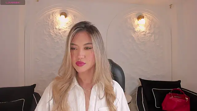 RebeccaHudson online show from 03-11-26, 08:03