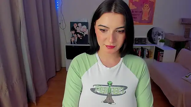 Snapshot of Taste_Jennyy chatting on 10-22-25, 03:55 Taste Jennyy online show from 10-22-25, 03:55