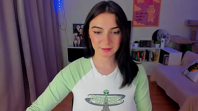Snapshot of Taste_Jennyy chatting on 10-03-25, 03:46 Taste Jennyy online show from 10-03-25, 03:46