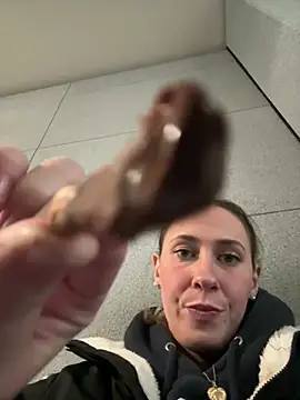 Snapshot of M1ssyk1ssy chatting on 01-22-25, 03:07 M1ssyk1ssy online show from 01-22-25, 03:07