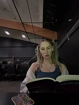 Snapshot of M1ssyk1ssy chatting on 03-20-26, 07:15 M1ssyk1ssy online show from 03-20-26, 07:15