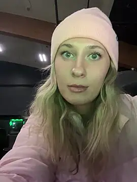 Snapshot of M1ssyk1ssy chatting on 12-28-24, 09:30 M1ssyk1ssy online show from 12-28-24, 09:30