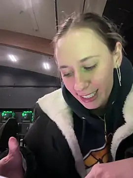 Snapshot of M1ssyk1ssy chatting on 01-02-25, 10:33 M1ssyk1ssy online show from 01-02-25, 10:33