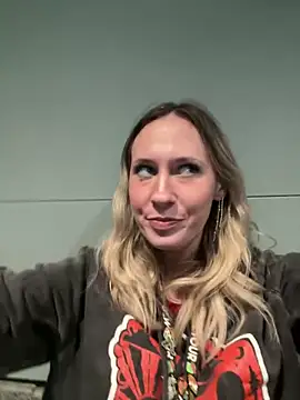 Snapshot of M1ssyk1ssy chatting on 12-30-24, 05:13 M1ssyk1ssy online show from 12-30-24, 05:13