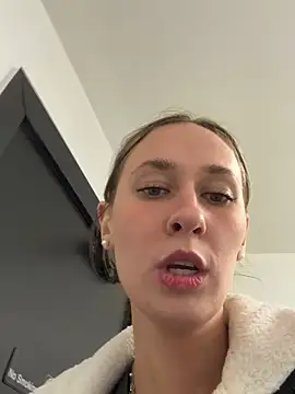 Snapshot of M1ssyk1ssy chatting on 01-15-25, 01:02 M1ssyk1ssy online show from 01-15-25, 01:02