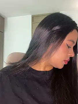 Snapshot of Aitana98_ chatting on 05-10-26, 01:42 Aitana98 online show from 05-10-26, 01:42