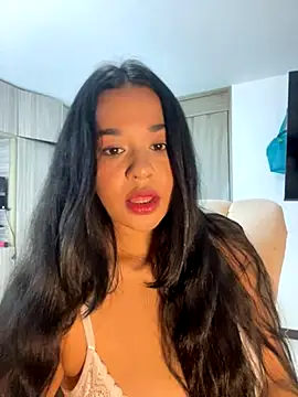 Aitana98  online show from 11-08-25, 02:15