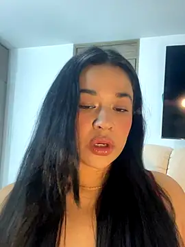 Aitana98  online show from 10-04-25, 02:02