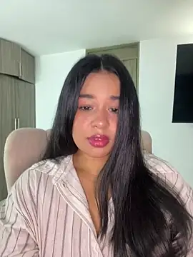 Snapshot of Aitana98_ chatting on 05-05-26, 01:41 Aitana98 online show from 05-05-26, 01:41