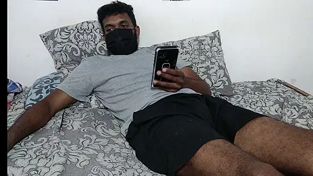 Snapshot of ALEX-BHASHI chatting on 01-26-25, 04:09 ALEX-BHASHI online show from 01-26-25, 04:09