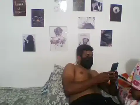 Snapshot of ALEX-BHASHI chatting on 01-25-25, 12:05 ALEX-BHASHI online show from 01-25-25, 12:05