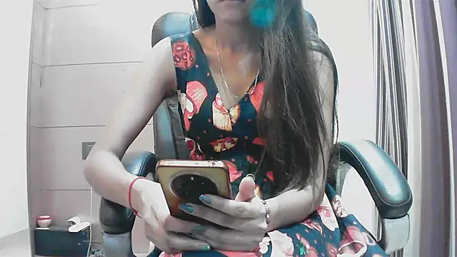 Snapshot of collage_hoty chatting on 10-11-25, 04:41 collage hoty online show from 10-11-25, 04:41