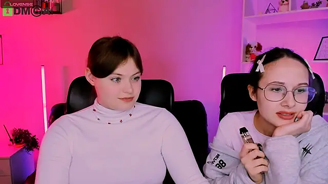 nikole kitt online show from 12-15-25, 08:03