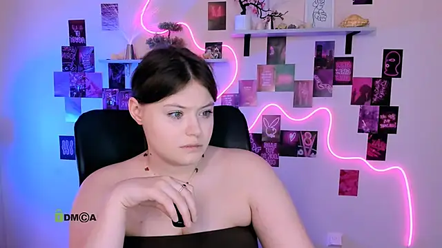 nikole kitt online show from 05-21-26, 07:00