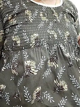 gaurika18 online show from 02-26-26, 06:46