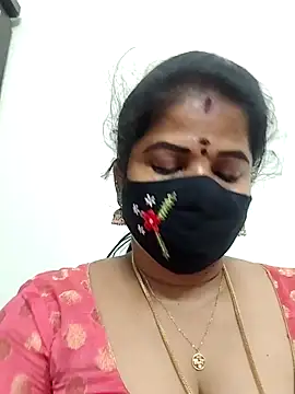 gaurika18 online show from 04-15-26, 05:17