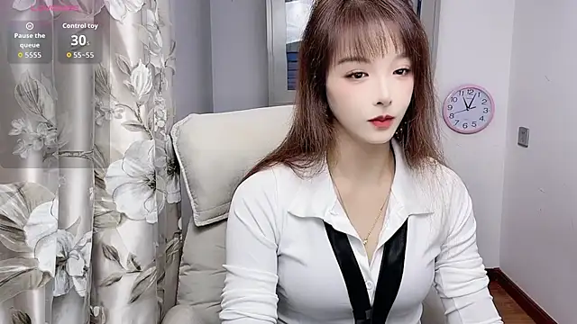 Snapshot of NINIbaby-99 chatting on 10-12-25, 03:02 NINIbaby-99 online show from 10-12-25, 03:02