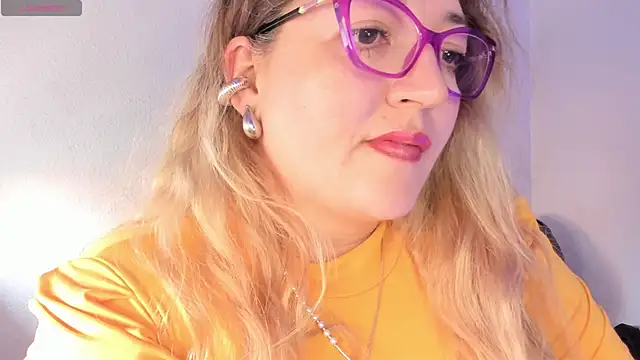 Naty Mature  online show from 04-20-26, 05:36