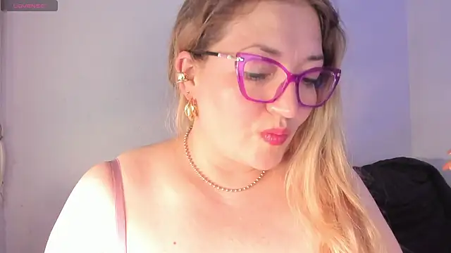 Naty Mature  online show from 06-19-26, 05:30