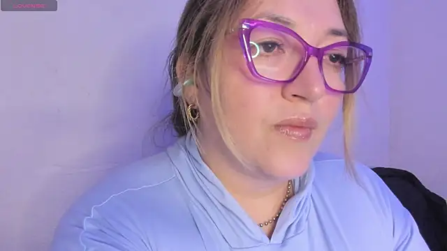 Naty Mature  online show from 05-17-26, 08:42
