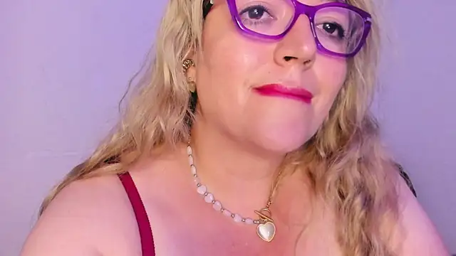 Naty Mature  online show from 10-17-25, 10:11