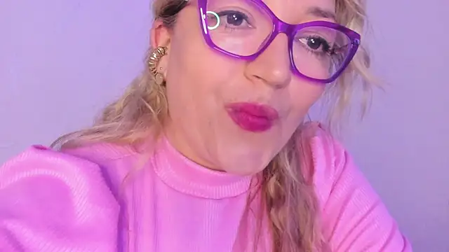 Naty Mature  online show from 10-05-25, 10:22