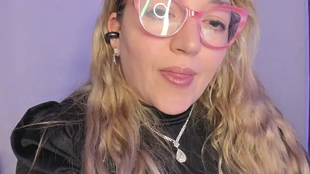 Naty Mature  online show from 12-21-25, 09:04