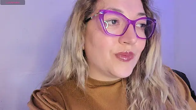 Naty Mature  online show from 05-19-26, 07:21