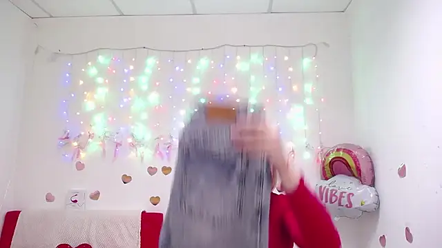 Snapshot of VasilisaSii chatting on 09-13-25, 05:07 VasilisaSii online show from 09-13-25, 05:07