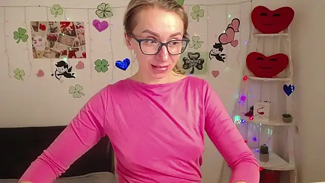 Snapshot of VasilisaSii chatting on 03-17-25, 03:29 VasilisaSii online show from 03-17-25, 03:29