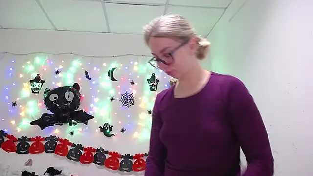 Snapshot of VasilisaSii chatting on 10-22-25, 05:07 VasilisaSii online show from 10-22-25, 05:07