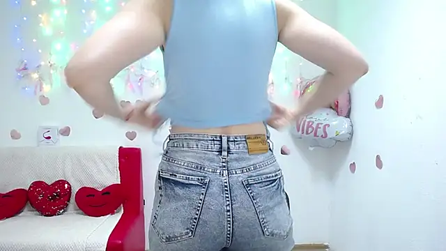 Snapshot of VasilisaSii chatting on 09-12-25, 05:07 VasilisaSii online show from 09-12-25, 05:07