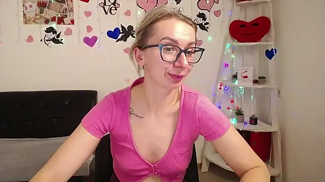 Snapshot of VasilisaSii chatting on 03-01-25, 12:34 VasilisaSii online show from 03-01-25, 12:34