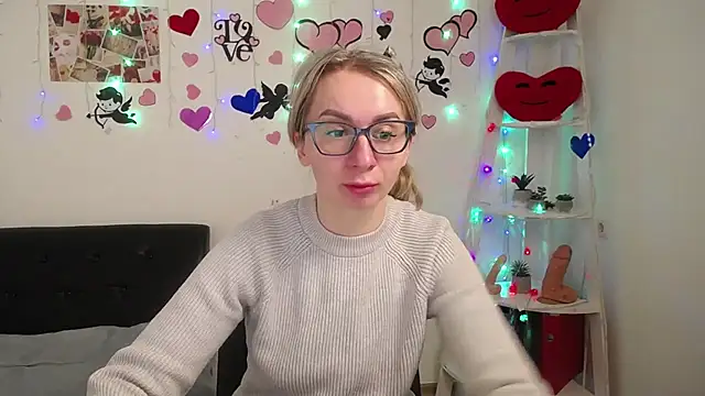 Snapshot of VasilisaSii chatting on 02-24-25, 06:05 VasilisaSii online show from 02-24-25, 06:05