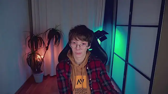 TommieH online show from 01-19-25, 05:48