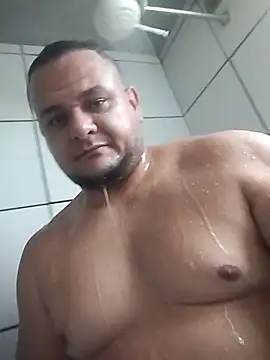 Snapshot of DitchingThrottle chatting on 11-28-25, 03:34 DitchingThrottle online show from 11-28-25, 03:34