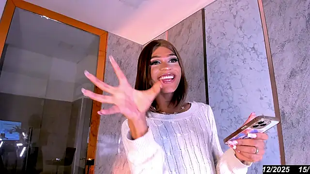 Snapshot of Keila_Mendoza chatting on 12-15-25, 08:25 Keila Mendoza online show from 12-15-25, 08:25