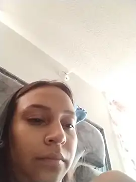 Snapshot of emma_ambar chatting on 02-04-26, 09:10 emma ambar online show from 02-04-26, 09:10