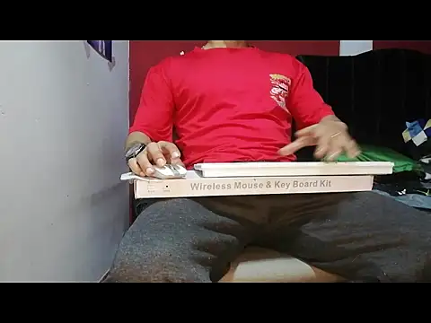 rolobot online show from 10-20-25, 02:13