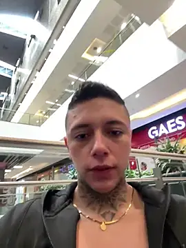 Snapshot of _PhillipBrown chatting on 03-17-25, 01:18 PhillipBrown online show from 03-17-25, 01:18