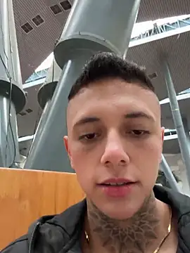 Snapshot of _PhillipBrown chatting on 01-30-25, 01:42 PhillipBrown online show from 01-30-25, 01:42