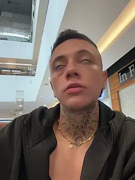 Snapshot of _PhillipBrown chatting on 02-08-25, 02:16 PhillipBrown online show from 02-08-25, 02:16