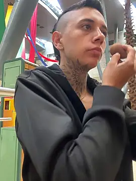 Snapshot of _PhillipBrown chatting on 02-22-25, 12:08 PhillipBrown online show from 02-22-25, 12:08