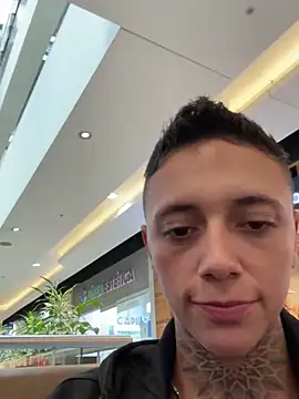 Snapshot of _PhillipBrown chatting on 02-04-25, 03:15 PhillipBrown online show from 02-04-25, 03:15