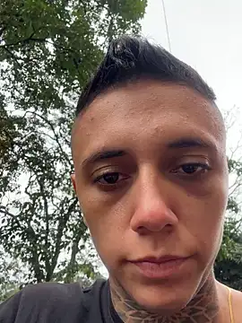 Snapshot of _PhillipBrown chatting on 02-09-25, 08:56 PhillipBrown online show from 02-09-25, 08:56