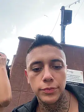 Snapshot of _PhillipBrown chatting on 01-22-25, 08:59 PhillipBrown online show from 01-22-25, 08:59