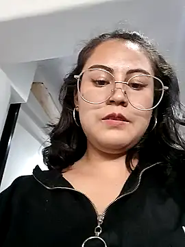 lara moon25 online show from 12-16-24, 08:48