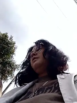 lara moon25 online show from 11-06-25, 06:56