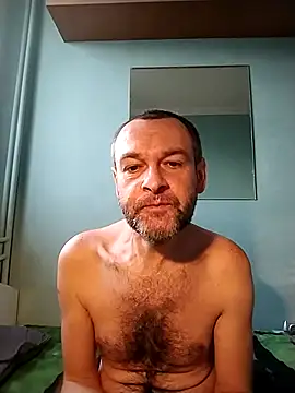 Andrzej-M online show from 10-04-25, 03:46