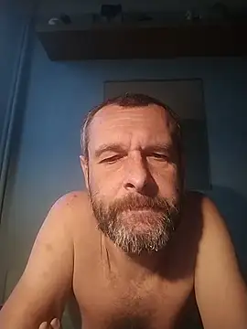 Snapshot of Andrzej-M chatting on 06-14-26, 02:24 Andrzej-M online show from 06-14-26, 02:24